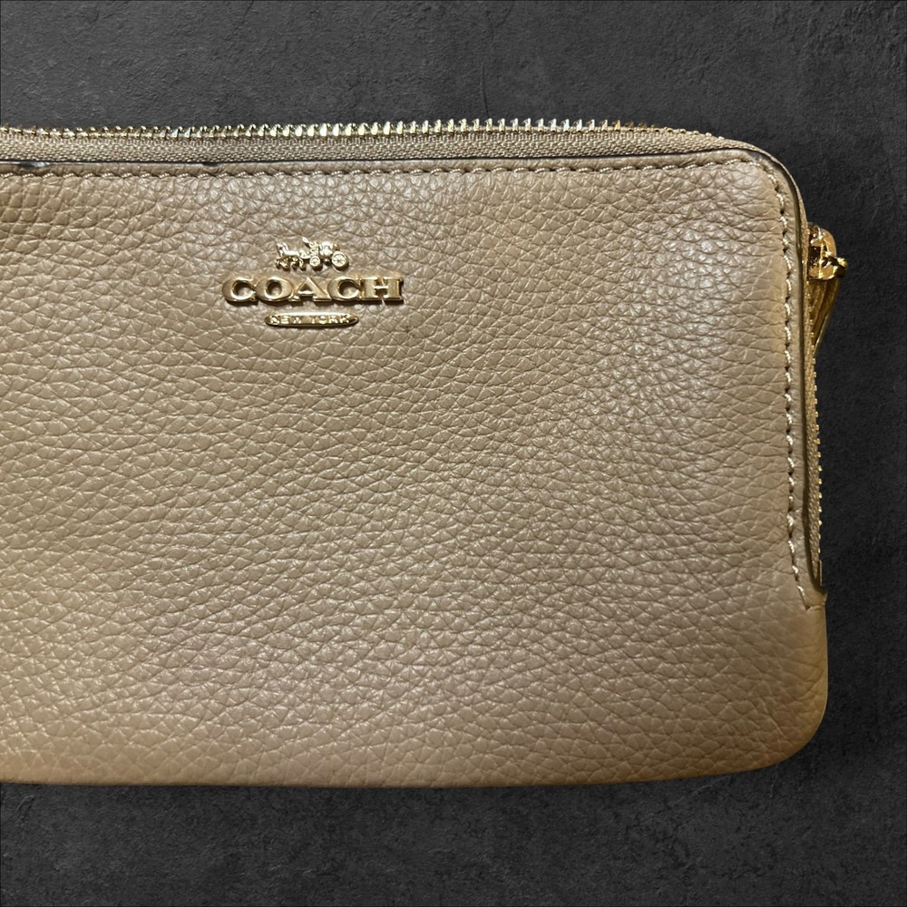 Coach Double Zip Wristlet Wallet Taupe Pebbled Leather Gold Hardware